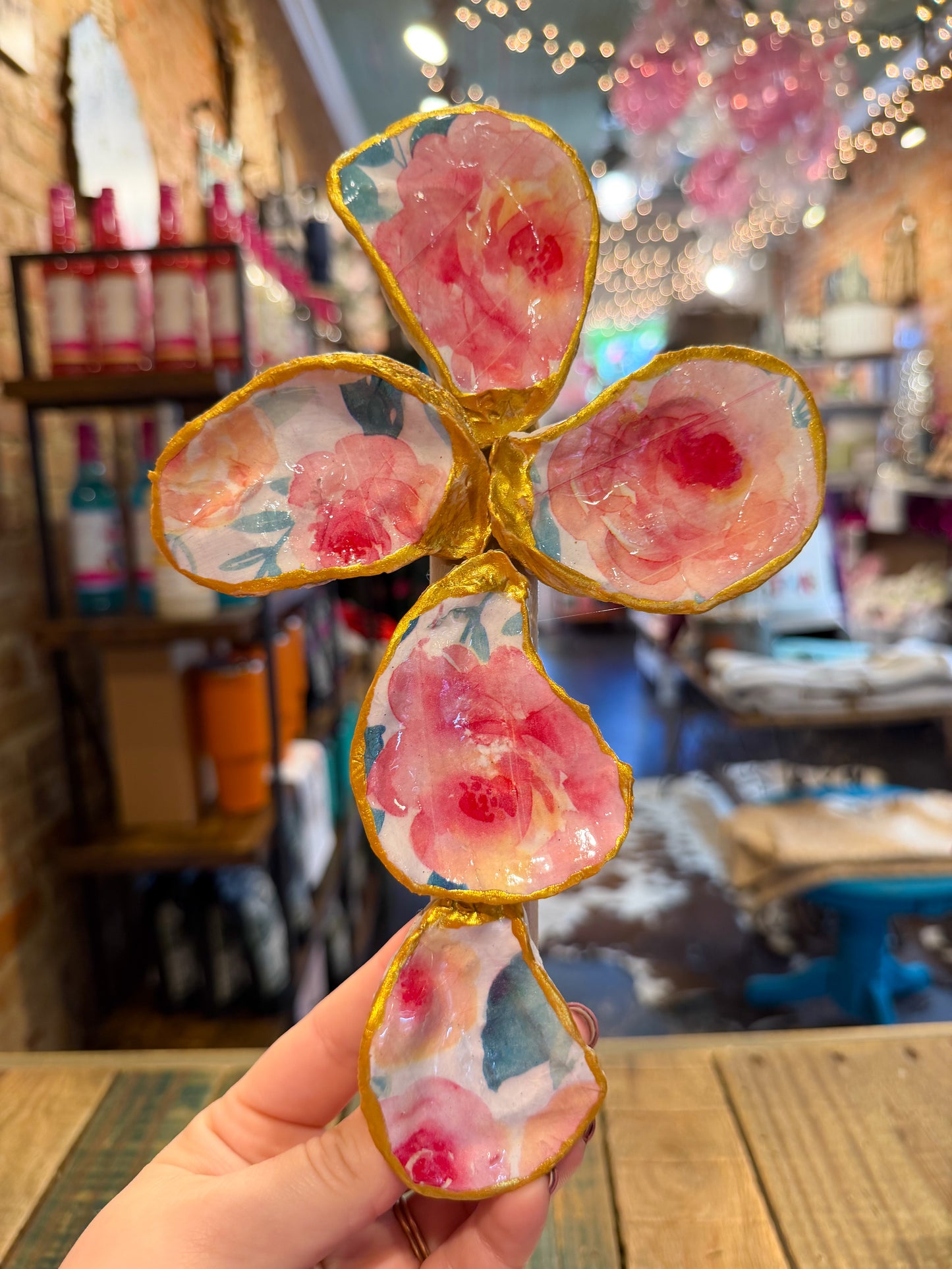 Oyster Cross (Heart of Darley)