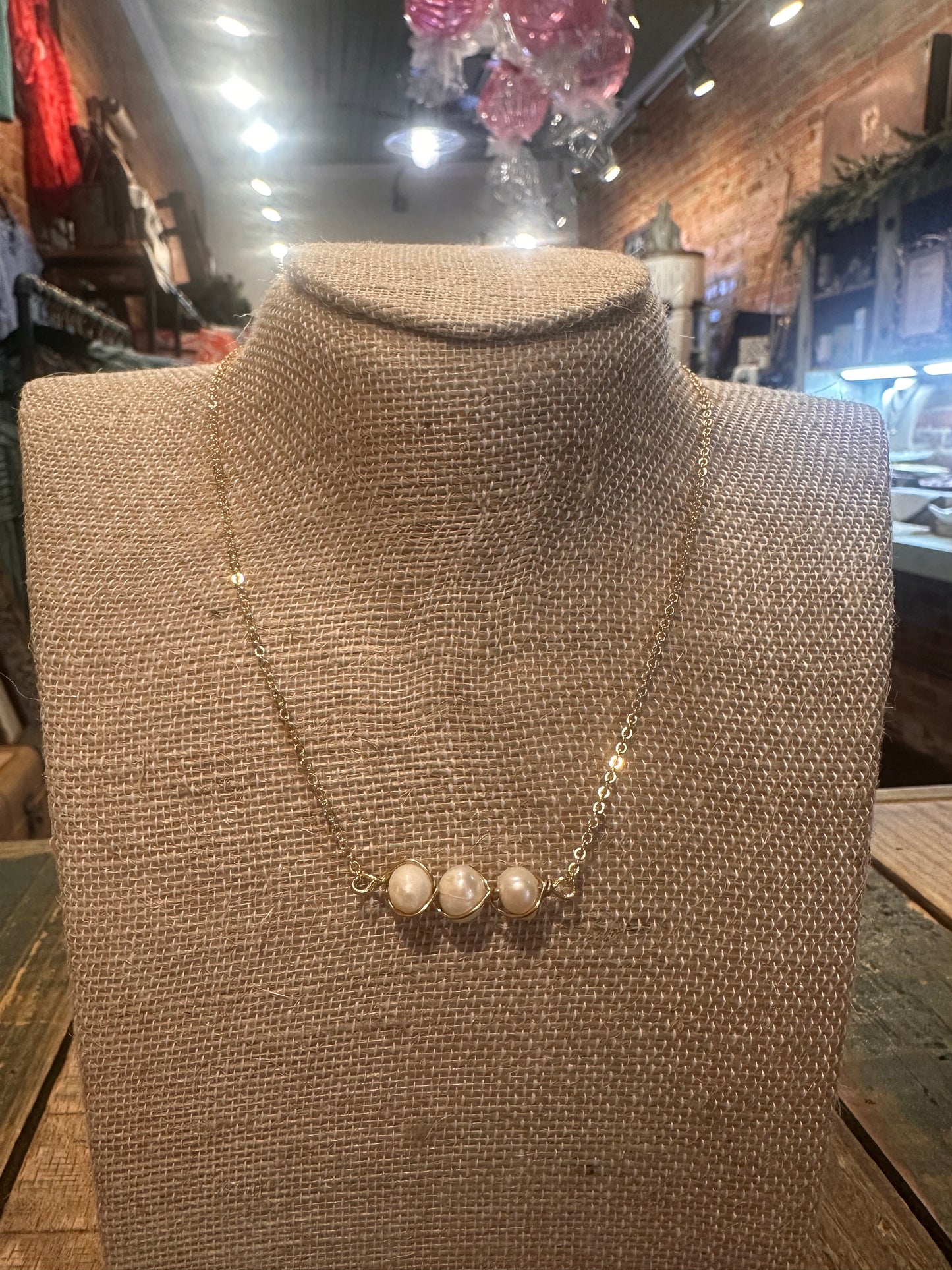 Magic Pearl Necklace