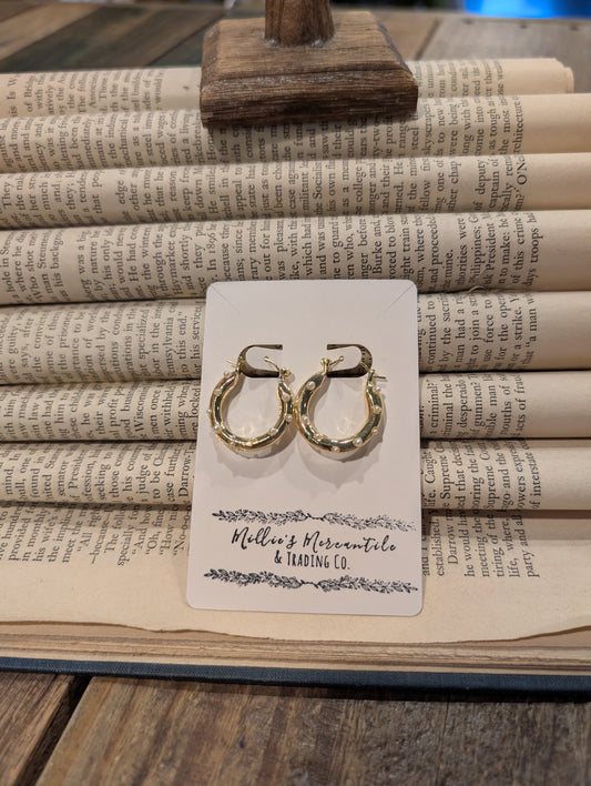 Mandy Pearl Hoops
