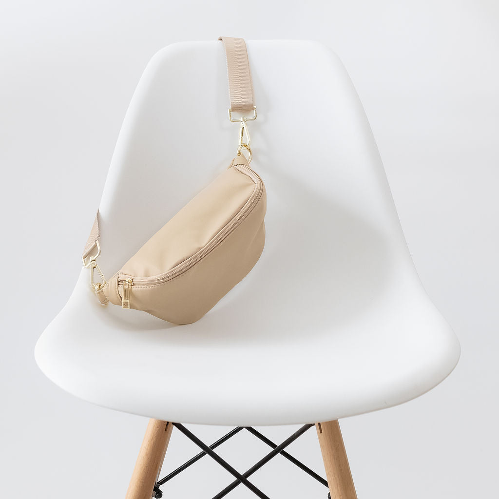 Colorful Nylon Sling Bum Hip Bag with Strap