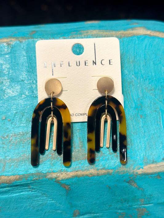 Tonya Tortoise Arch Earrings