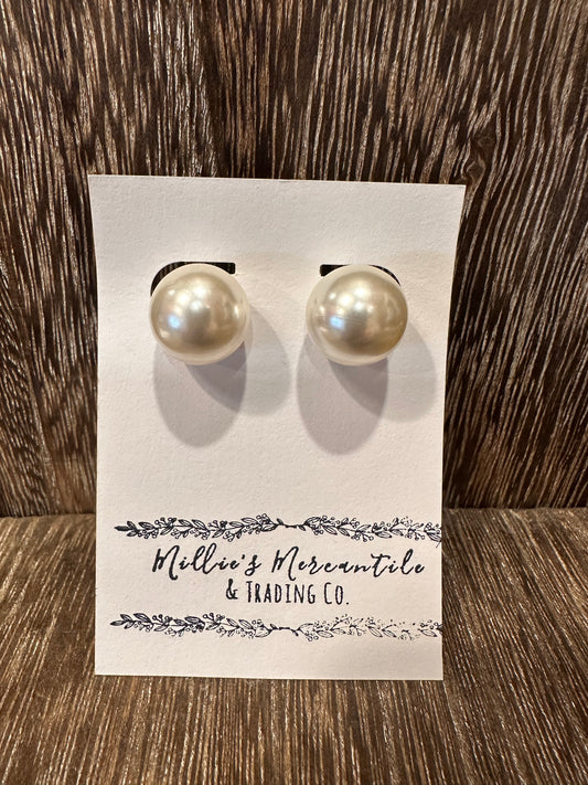 14mm Pearl Studs