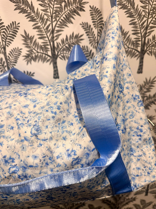 Dainty Blue Floral Duffel Bag