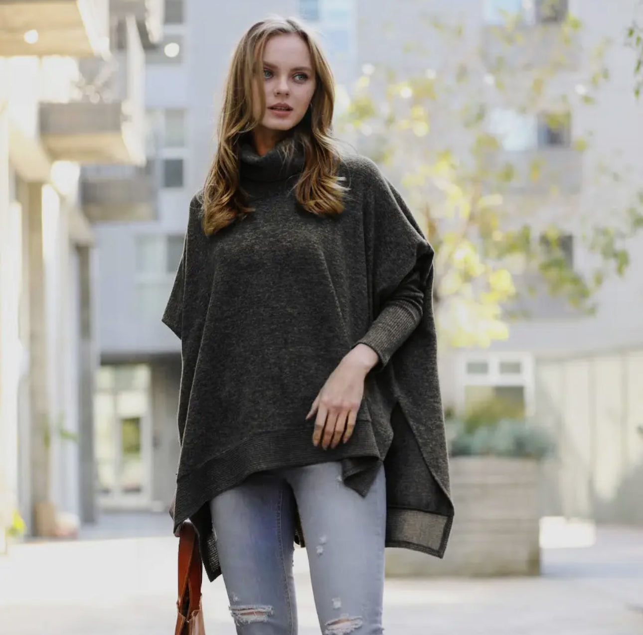 Pippy Poncho Sweater