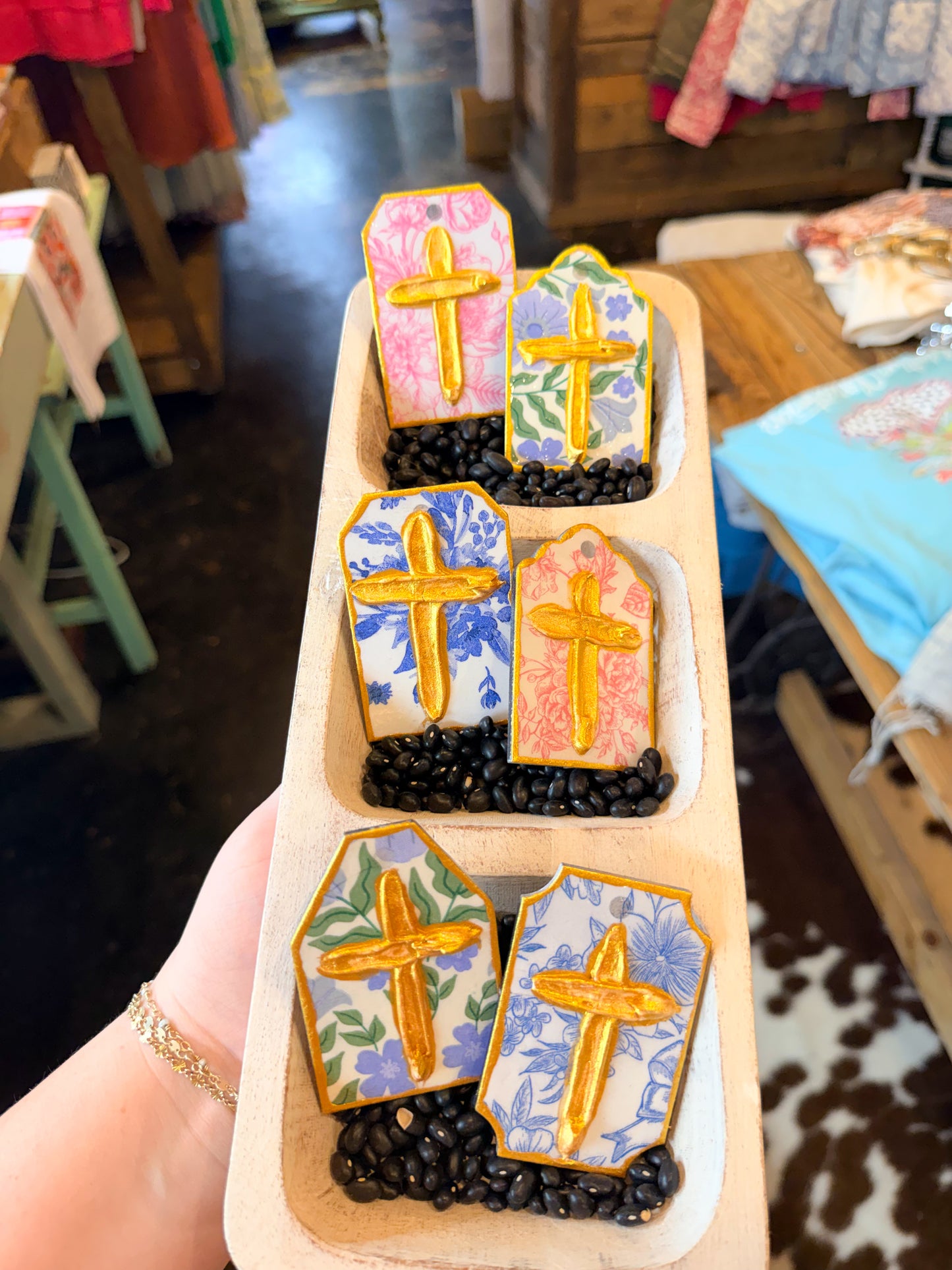 Cross Car Visor Clip (Heart of Darley)