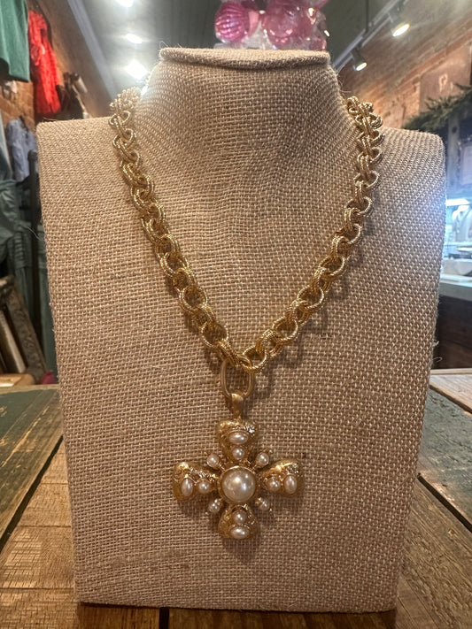 Aliein Chain Necklace
