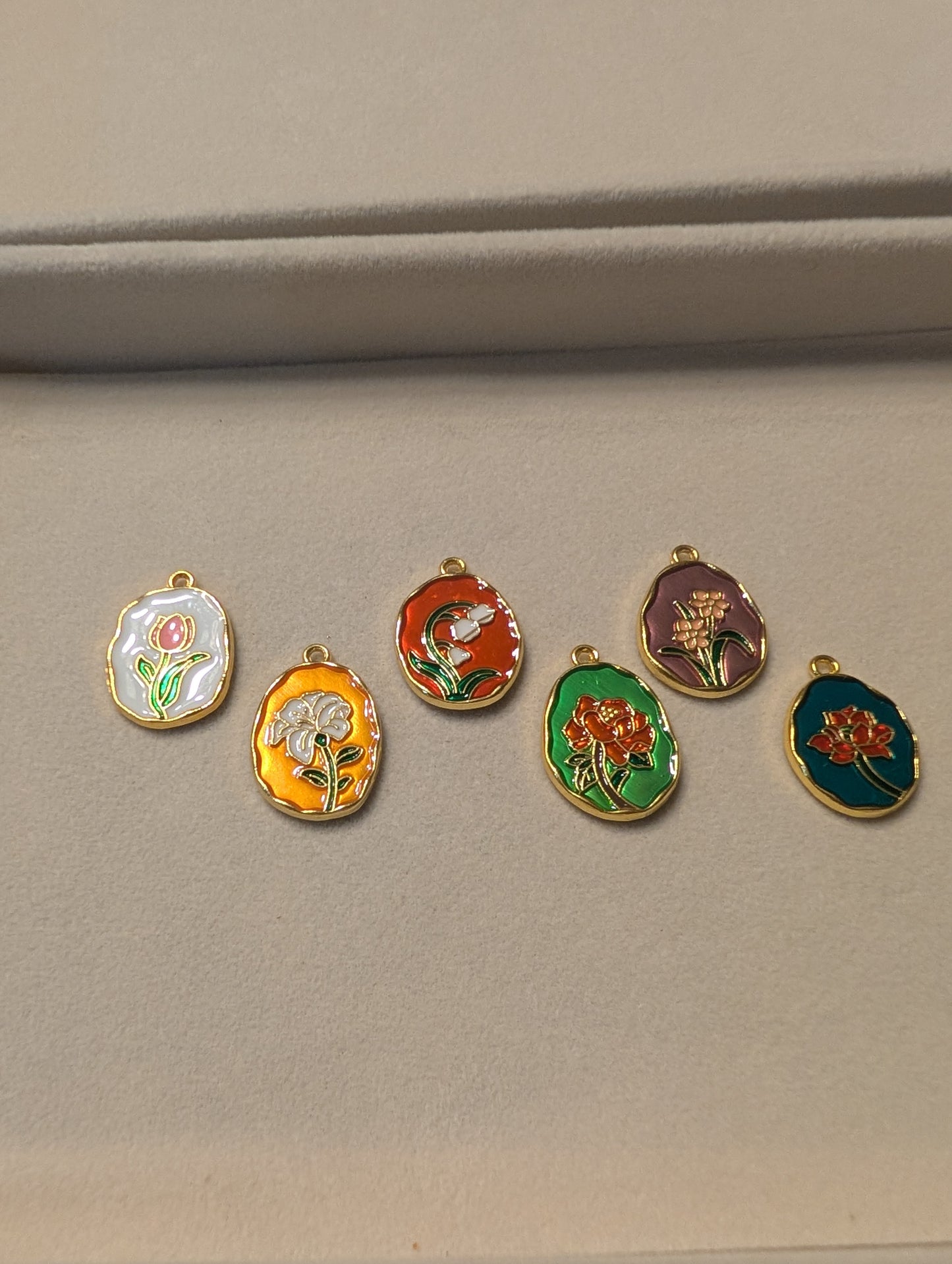 Flower Circle Charms