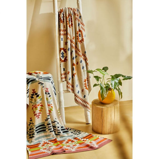 Indie-d throw